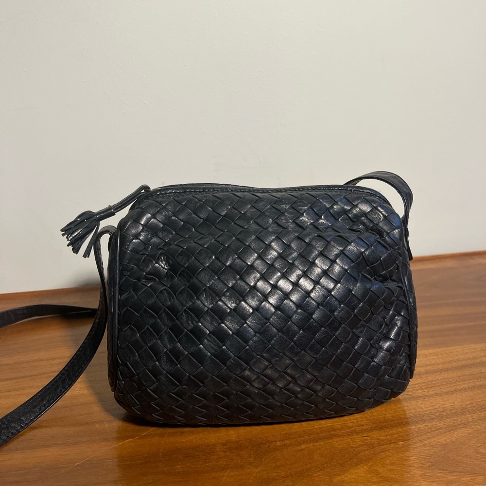 Sold*Vtg Bottega Veneta Navy Blue Intrecciato Shoulder Bag Leather Made In Italy